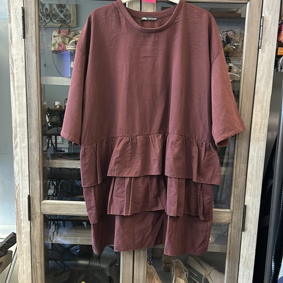 Zara ruffle layered burgundy dress Size large - Picture 3 of 7